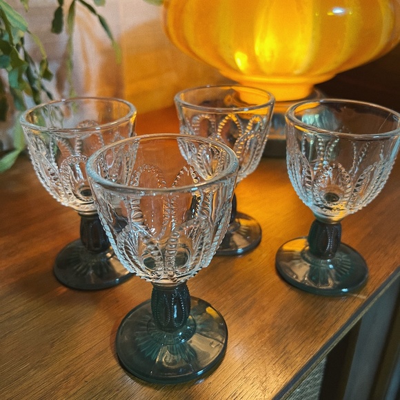 Vintage Avon Emerald Green Accent Cordial Glass Set - Picture 2 of 2